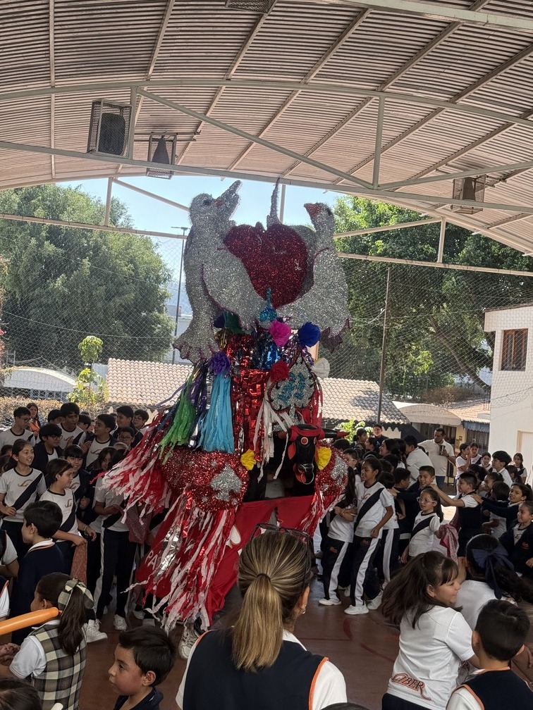 ¡Nuestras raíces bailan en el Colegio Liber!