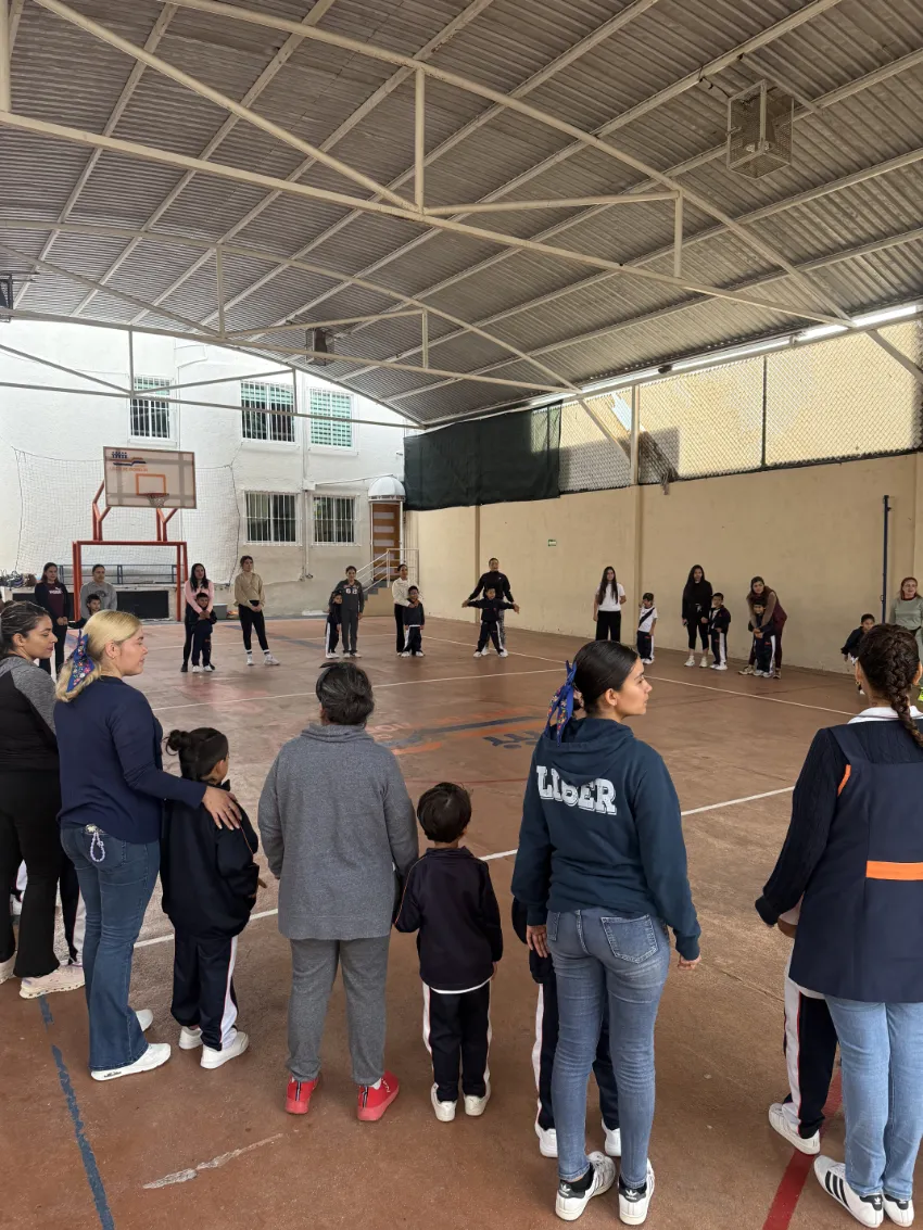 💛 ¡Momentos inolvidables en nuestra Familia Liber! 🏃‍♀️👶✨